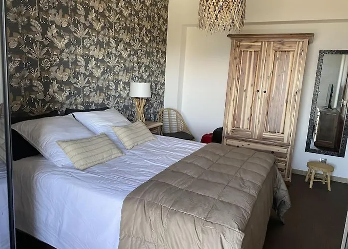 Corse Vue Et Piscine * Porticcio (Corsica)