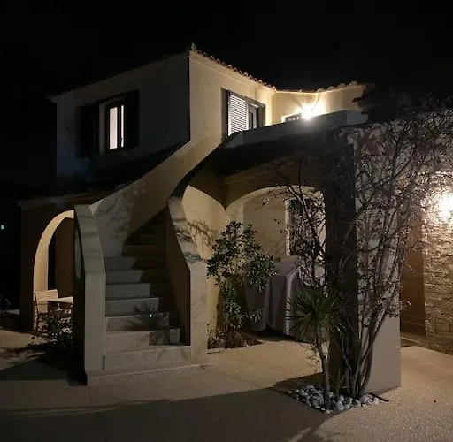 Corse Vue Et Piscine Porticcio (Corsica)