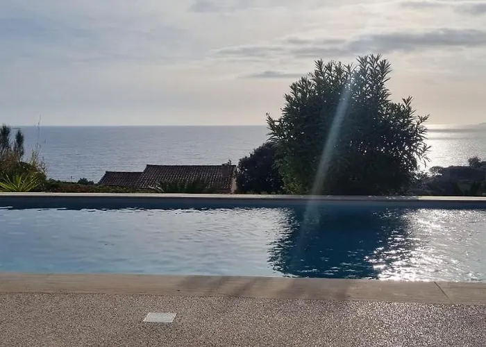 Corse Vue Et Piscine