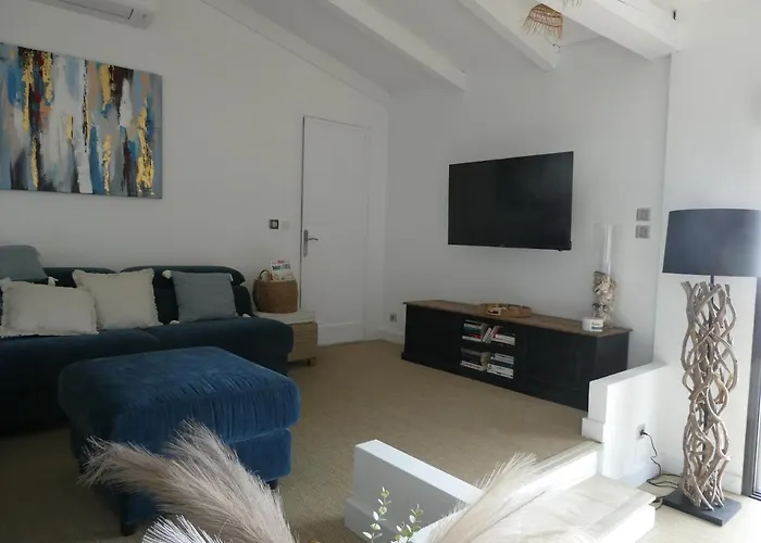 Corse Vue Et Piscine